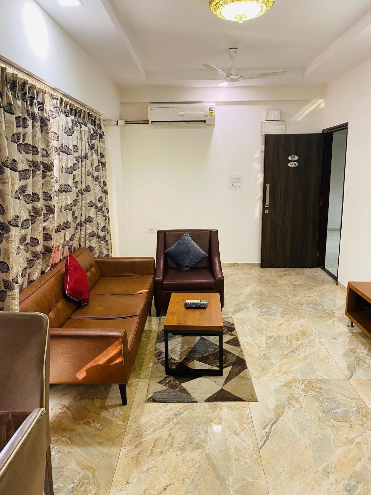 Mumbai House Luxury Apartments Santacruz East, 뭄바이 외부 사진