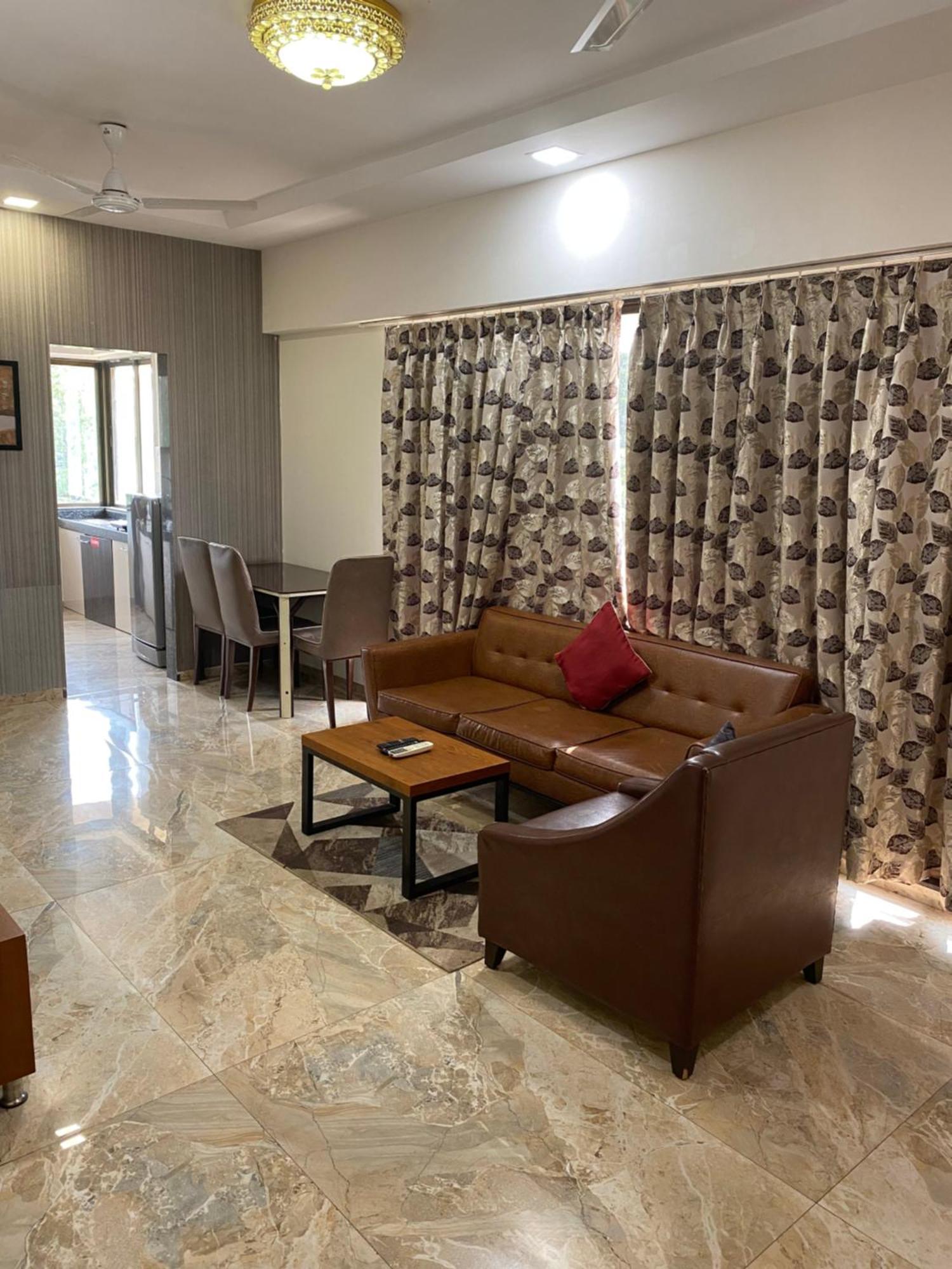 Mumbai House Luxury Apartments Santacruz East, 뭄바이 외부 사진