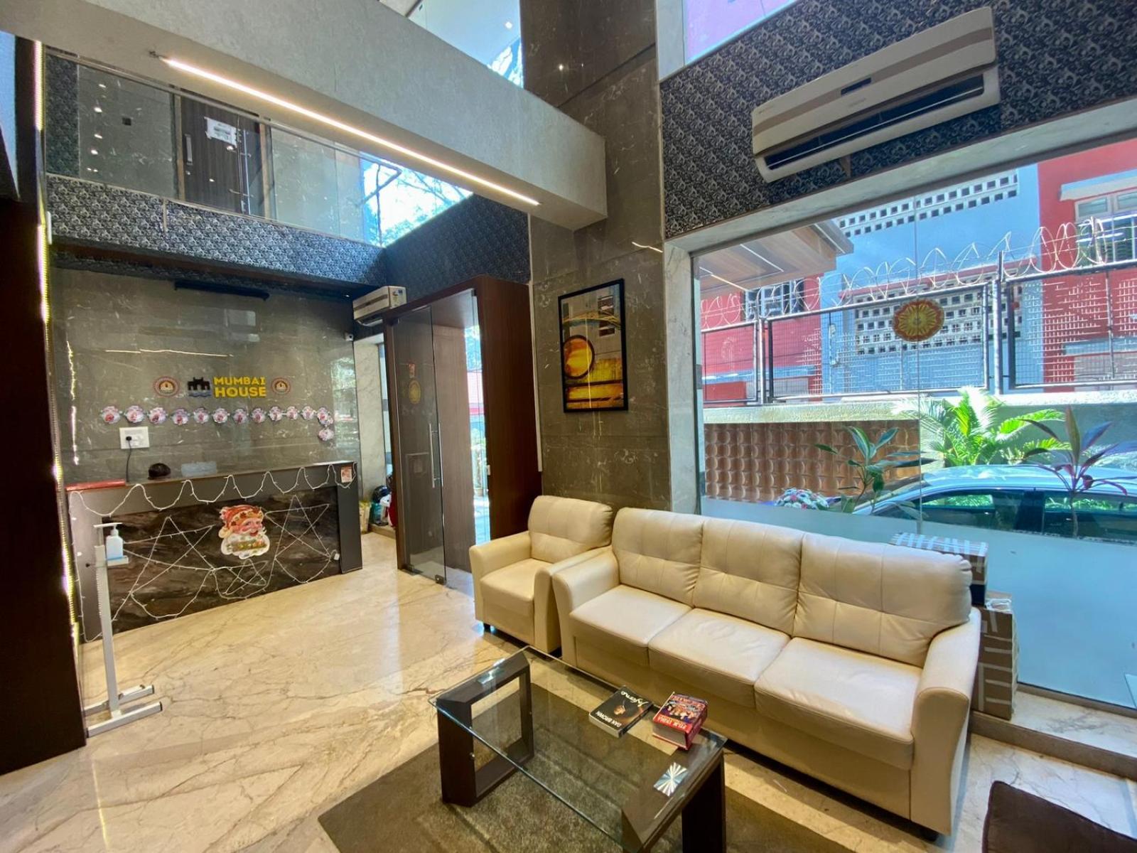 Mumbai House Luxury Apartments Santacruz East, 뭄바이 외부 사진