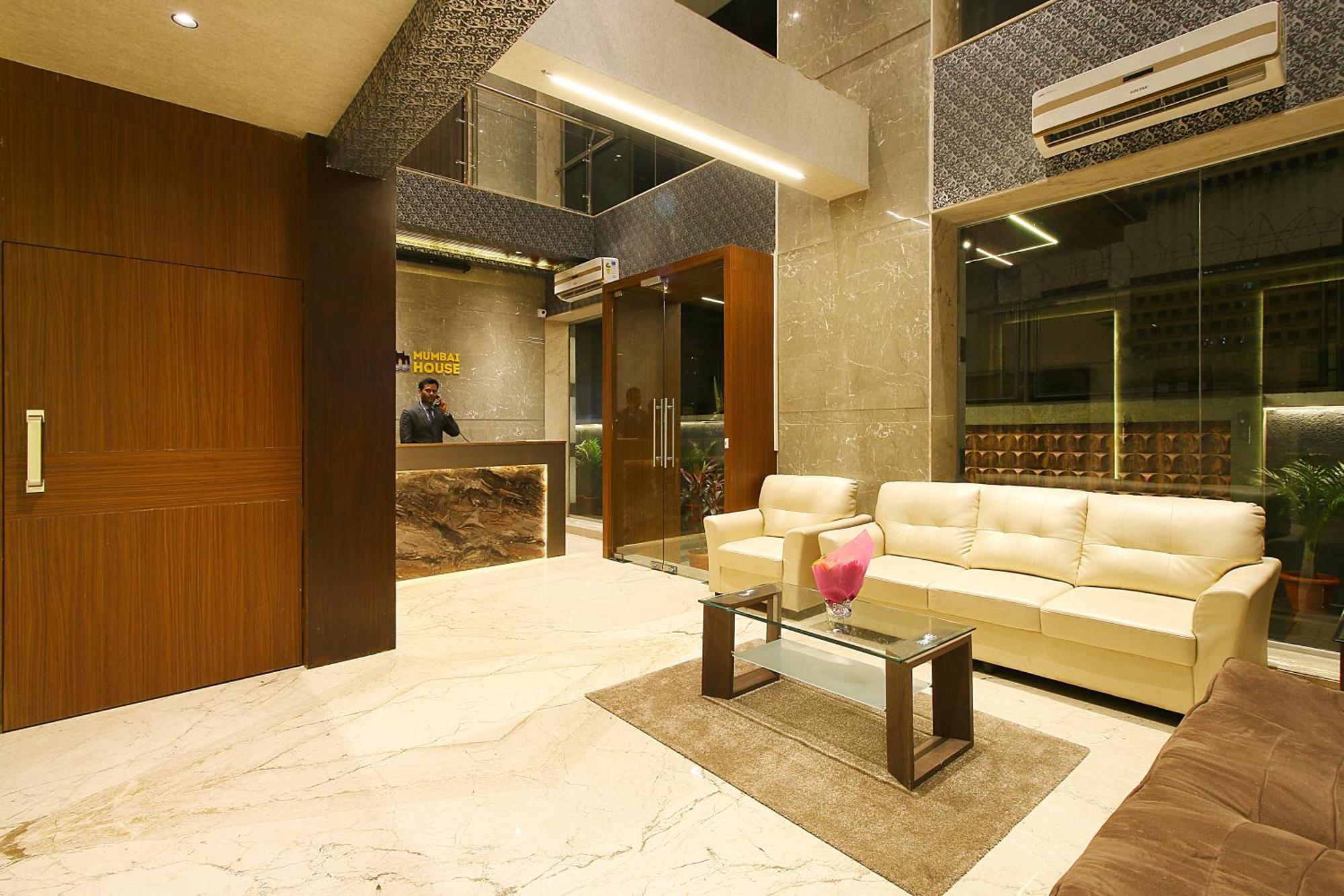 Mumbai House Luxury Apartments Santacruz East, 뭄바이 외부 사진