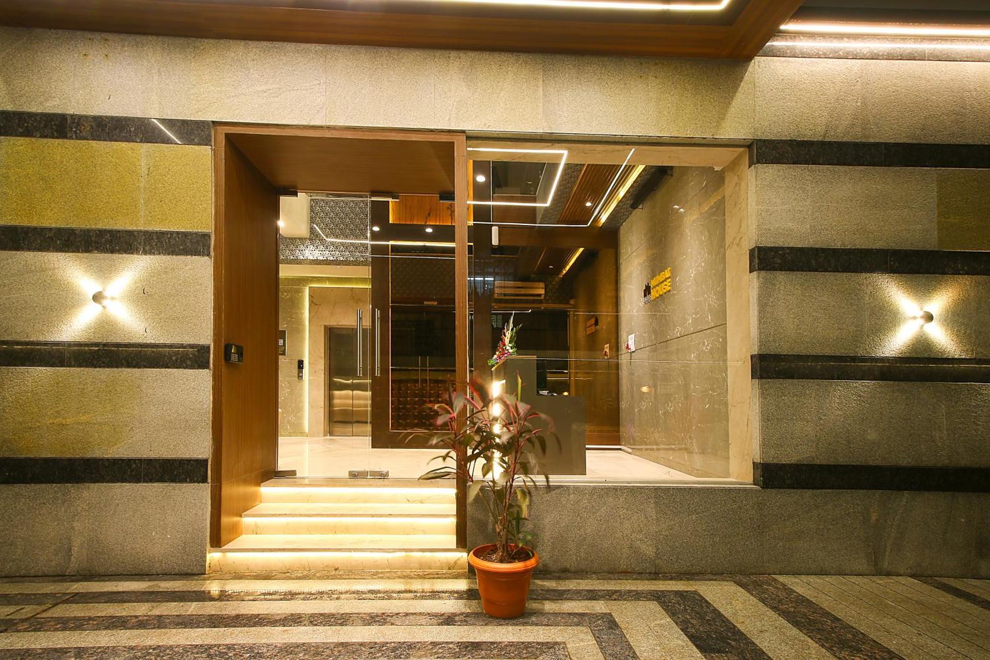 Mumbai House Luxury Apartments Santacruz East, 뭄바이 외부 사진