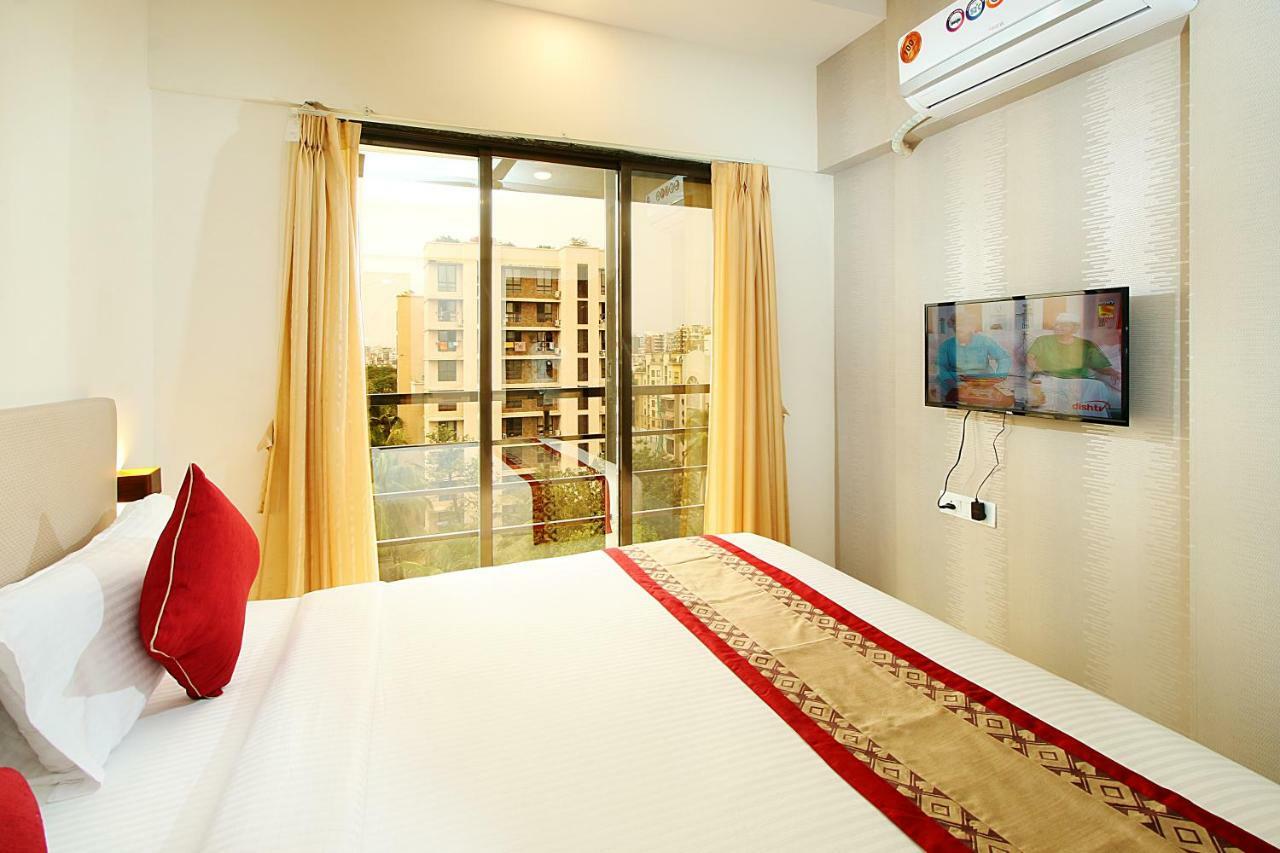 Mumbai House Luxury Apartments Santacruz East, 뭄바이 외부 사진