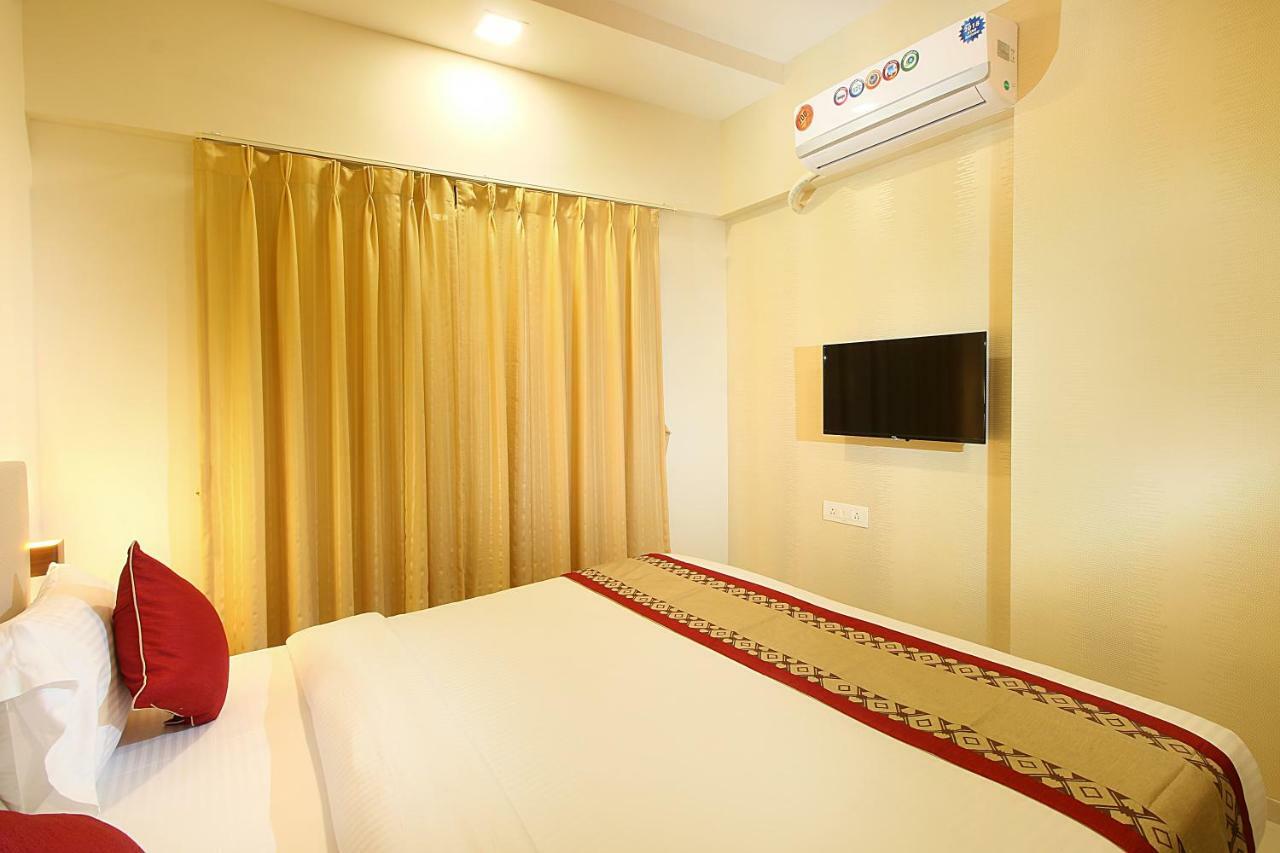 Mumbai House Luxury Apartments Santacruz East, 뭄바이 외부 사진